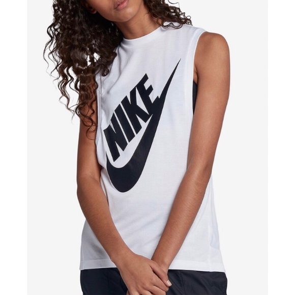 nike sportswear essential tank